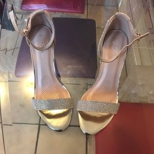 Dress shoes for women